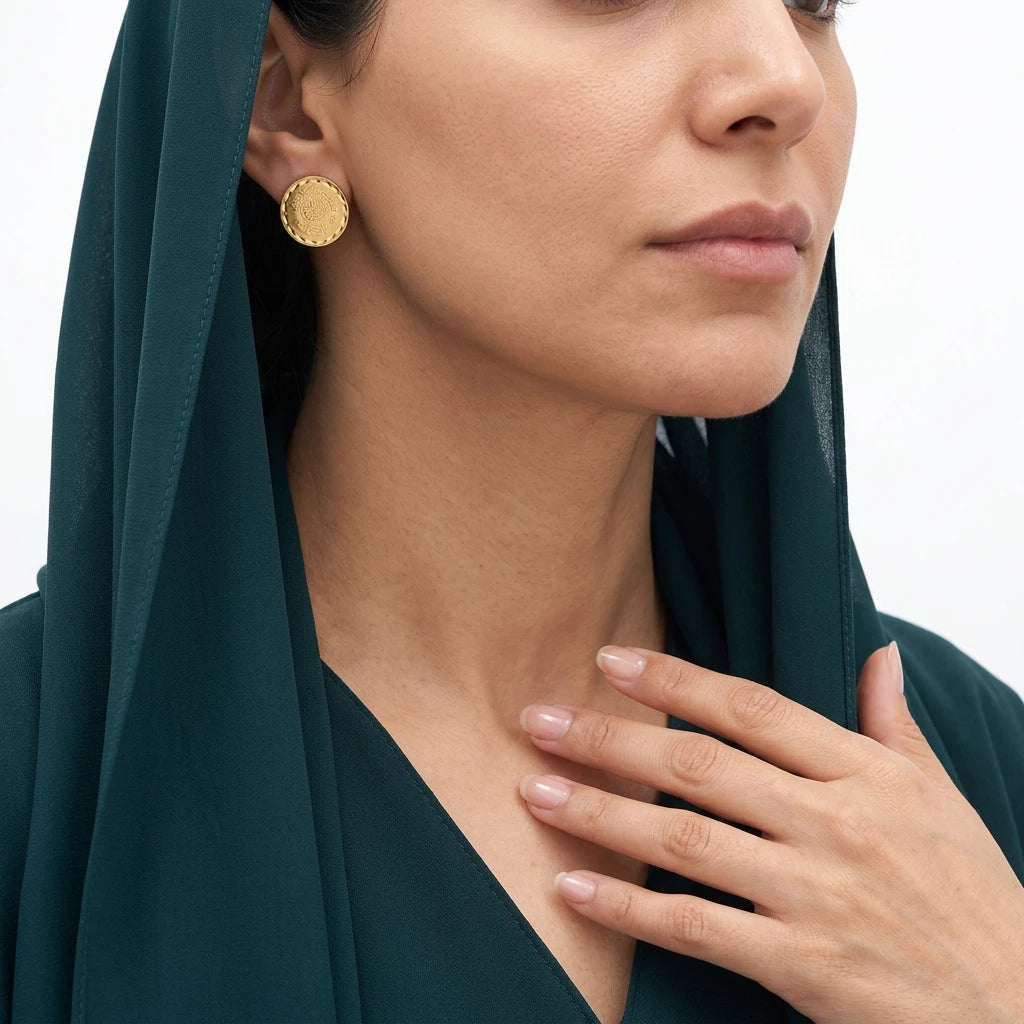 حلق ذهب عيار 21 بتصميم دائري مزخرف