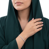 أنسيال ذهب عيار 18 بتصميم أوراق مرصّعة