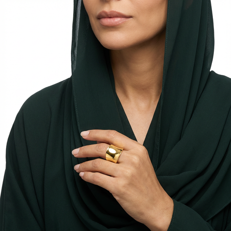 خاتم ذهب عيار 18 بتصميم عريض