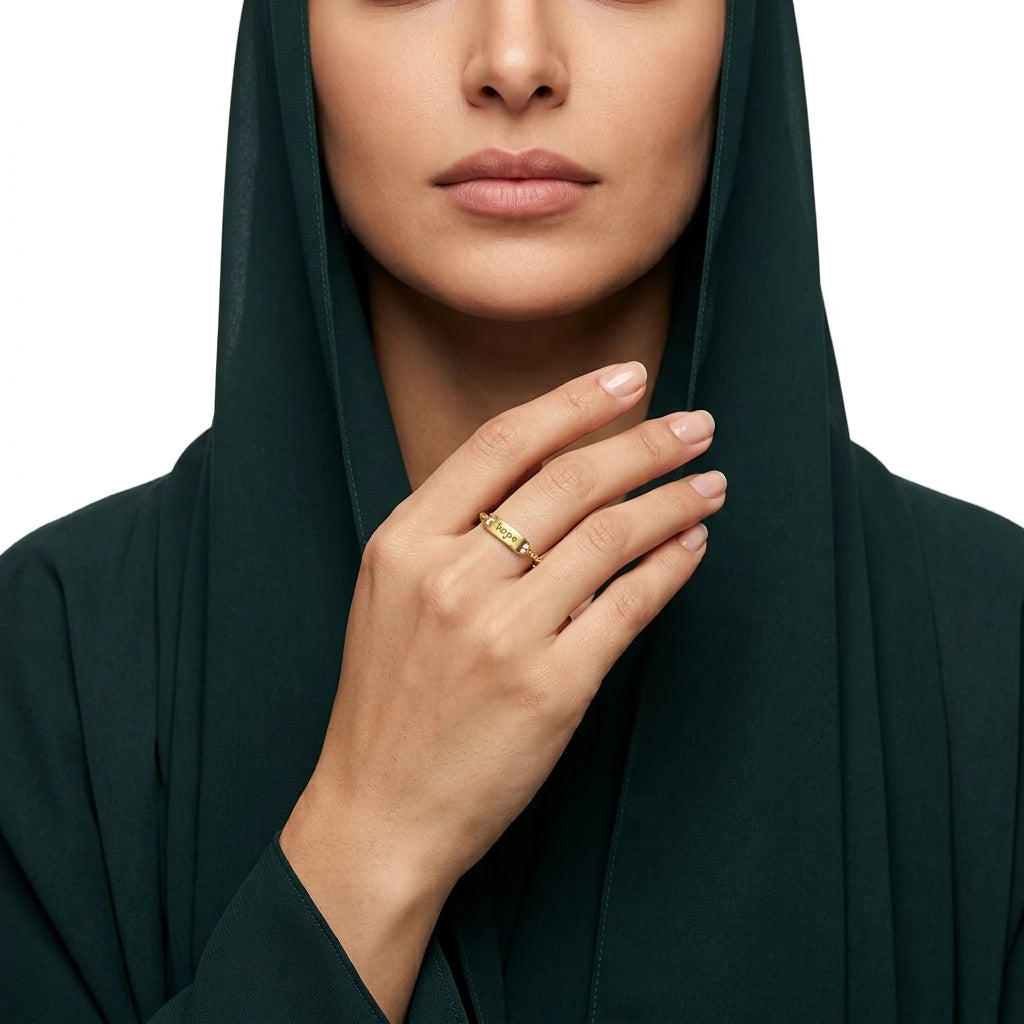 خاتم ذهب عيار 21 بتصميم مكتوب