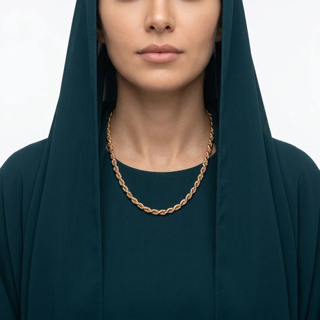 18K Gold Necklace with Braid Design