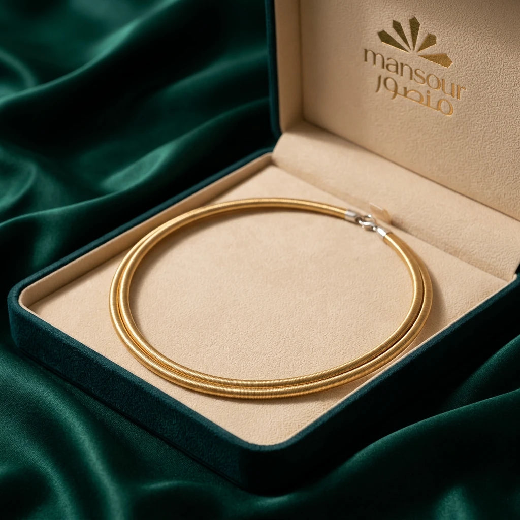 18K Gold Necklace with Wrapped Design