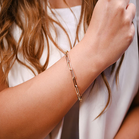 18K Gold Bracelet with Rectangular Links