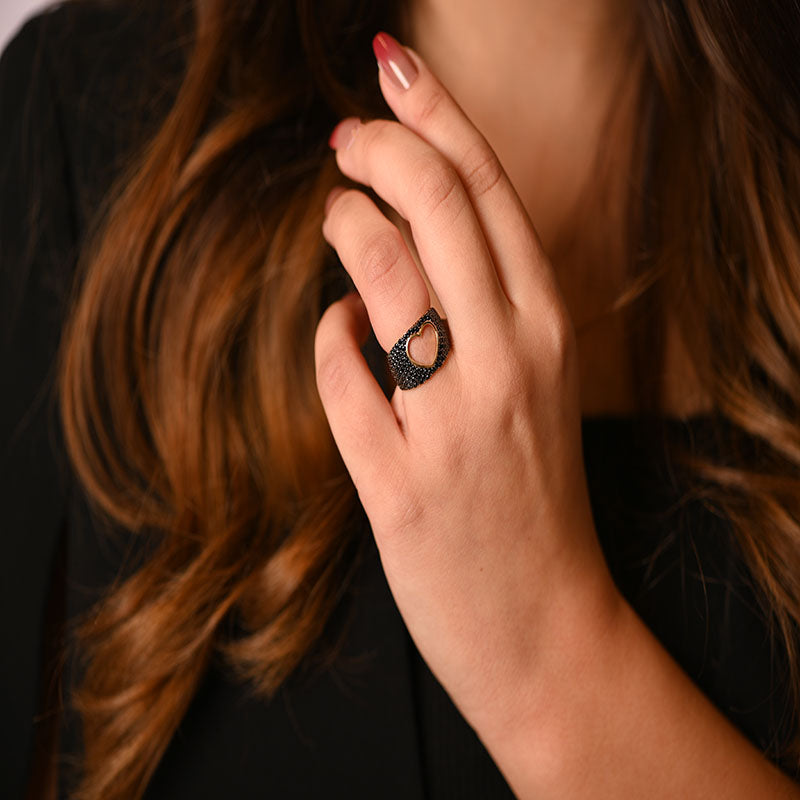 18K Gold Heart Shaped Ring