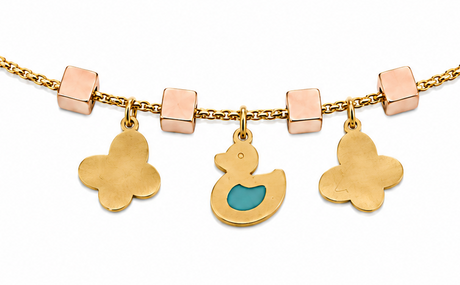 أسورة ذهب عيار 18 بتصميم تعليقات فراشة وبطة