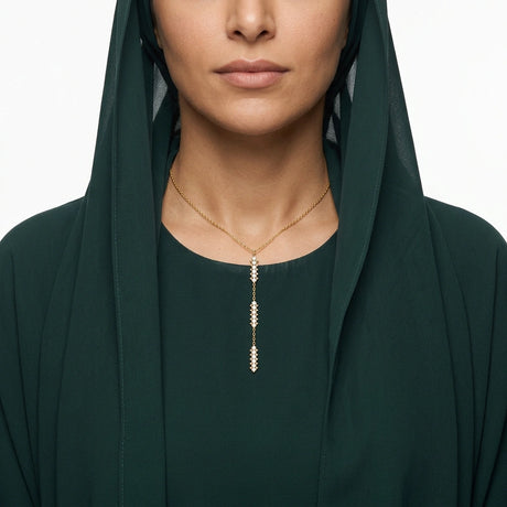 عقد ذهب عيار 18 بدلاية طويلة