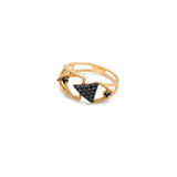 18K Gold Ring with Triangle Design