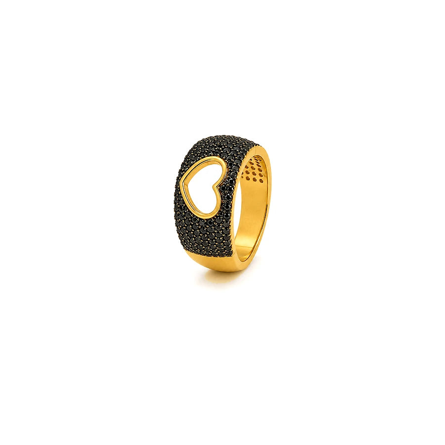 18K Gold Ring with Heart Shaped Design