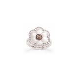 18K White Gold Ring with Berlent Shining Gemstones Design