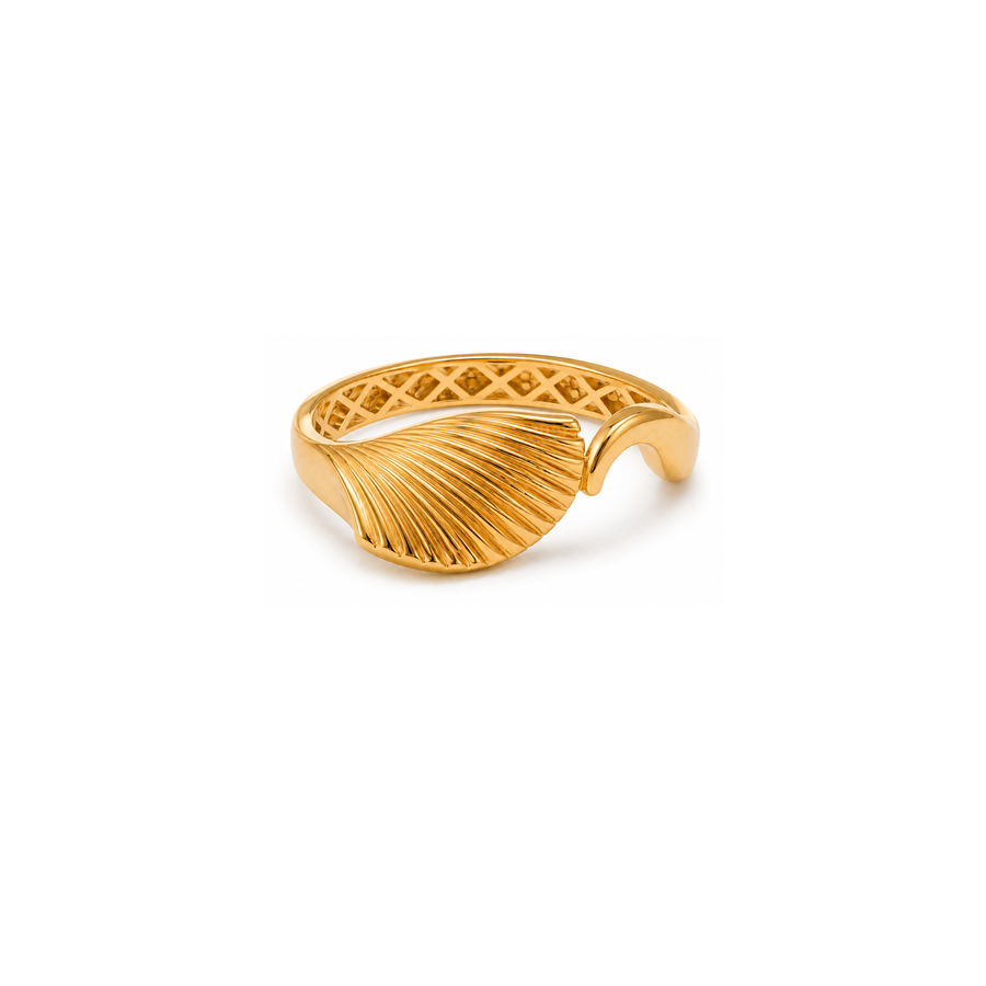 21K Gold Ring with Shell Design