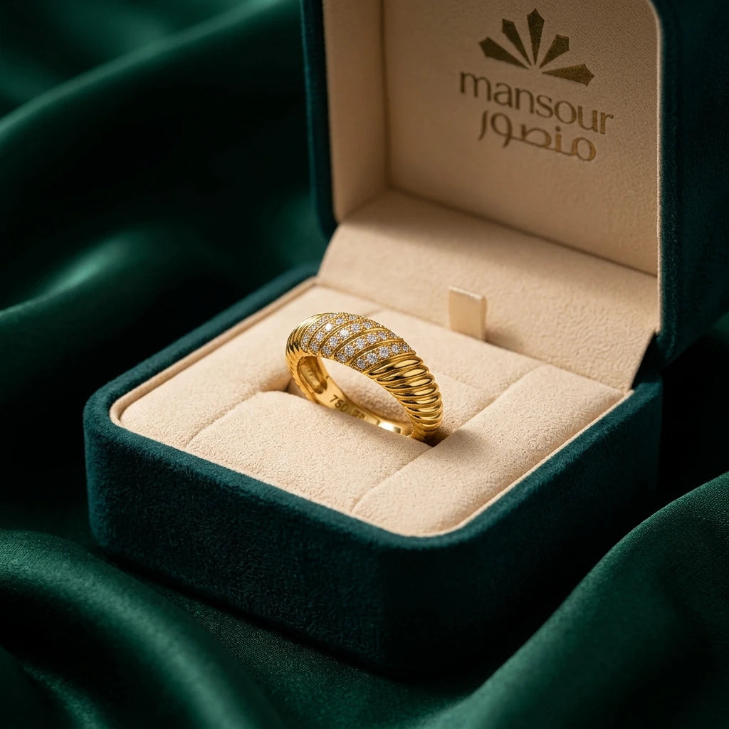 18K Gold Ring with Paved Twisted Design