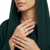 خاتم ذهب عيار 18 عريض بفصوص مرصعة