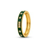 18K Gold Ring with Decorated Design In Green