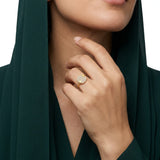 خاتم ذهب عيار 18 بتصميم دائري مرصع