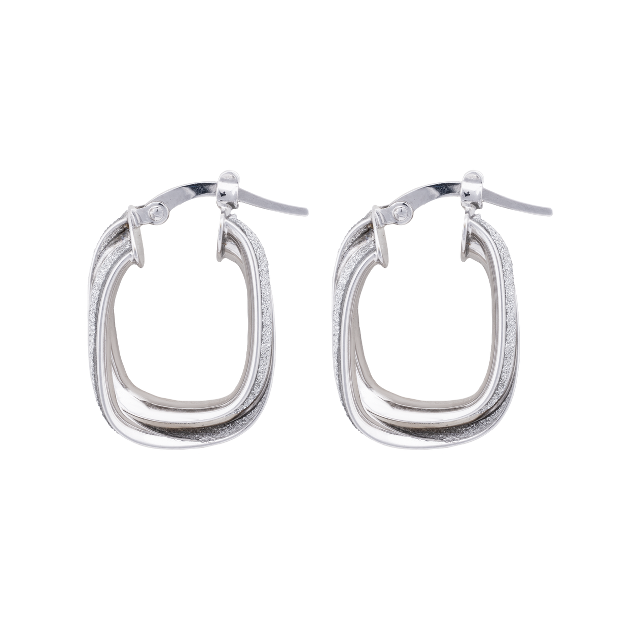 18K Gold Earrings with Shiny Parallel Lines Design