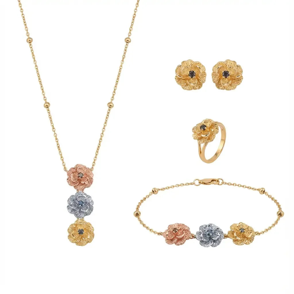 18K Gold Set with A Three-Colored Rose Design