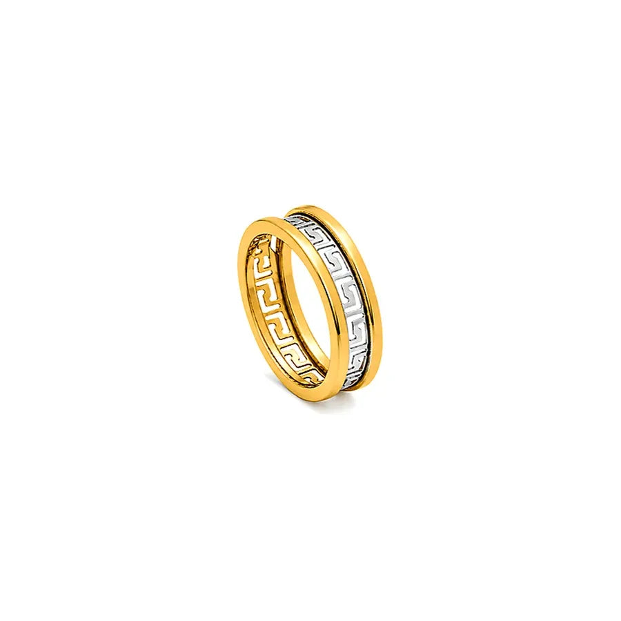 18K Gold Wedding Ring with Delicate Geometric Engraving Design