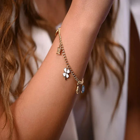 18K Chain Bracelet with Elegant Design