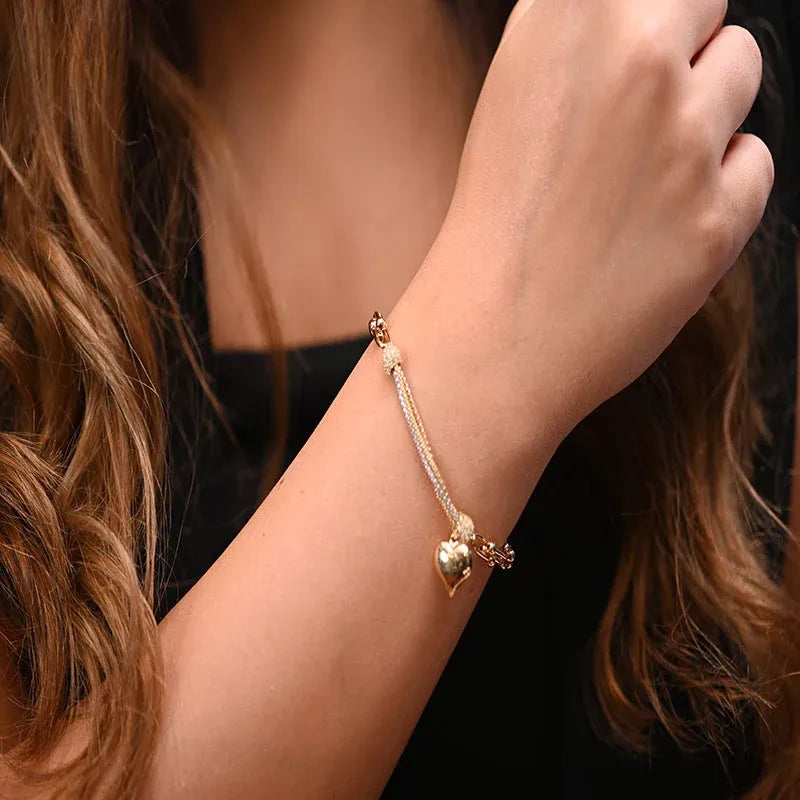 18K Chain Bracelet with Wisal Heart Design