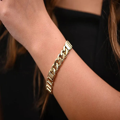 18K Chain Bracelet with Classic Design