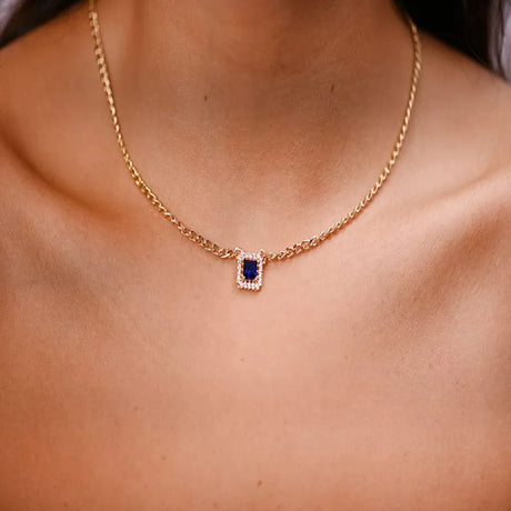 18K gold set with chain, earrings and blue stone