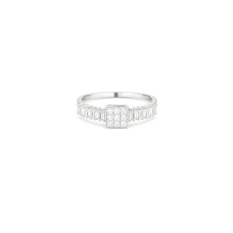 18K White Gold Ring with Shiny Square Stone Design