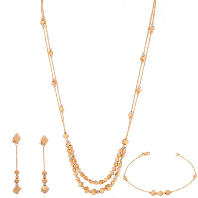Half set of 18K gold with an elegant cube design