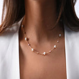 18K Gold Pearl Necklace with Delicate Design