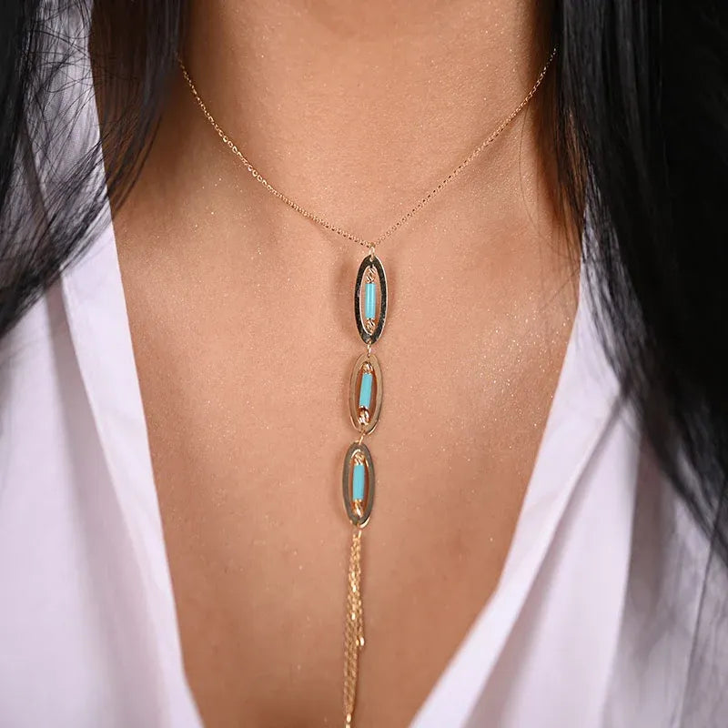 18K Gold Necklace with Varied Oval Sizes