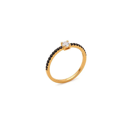 18K Gold Ring with Pristine Stone Design