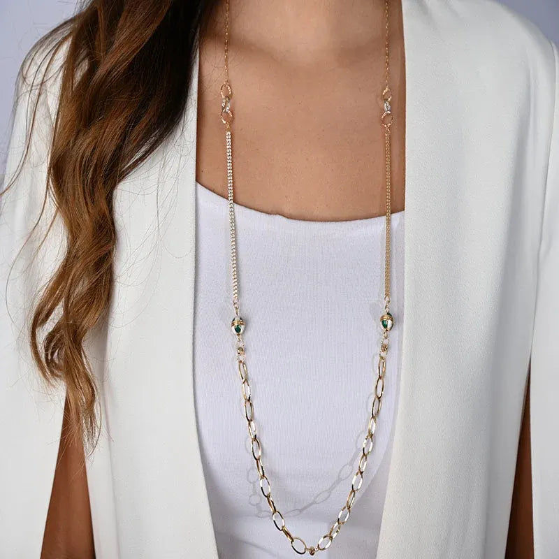 18K Gold Necklace with Knotted Pendants